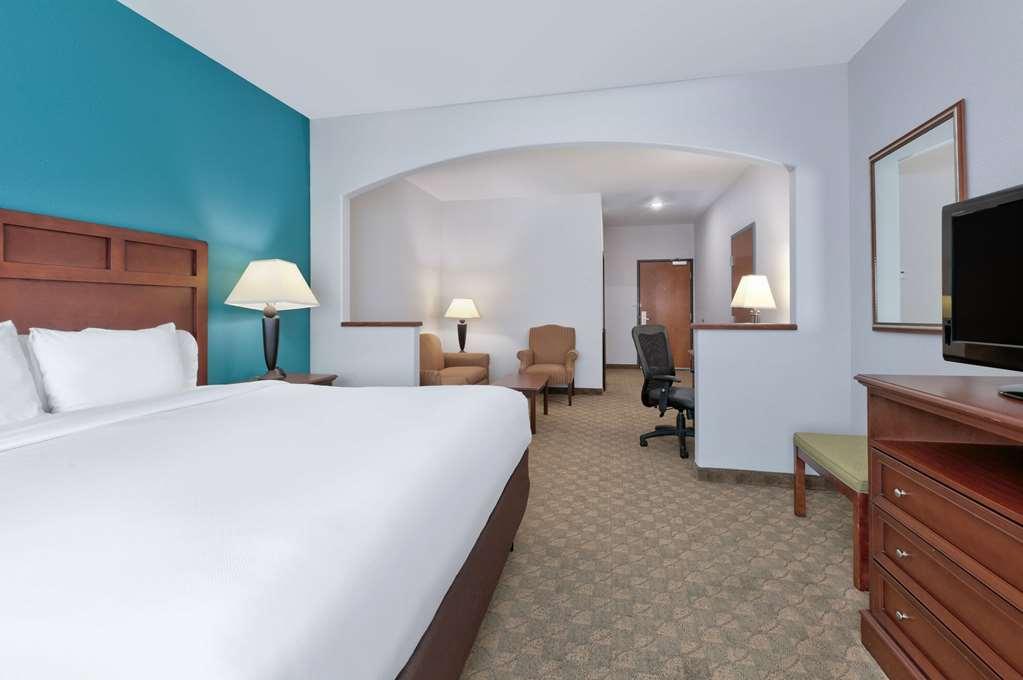 Baymont Inn & Suites By Wyndham Glen Rose Oda fotoğraf